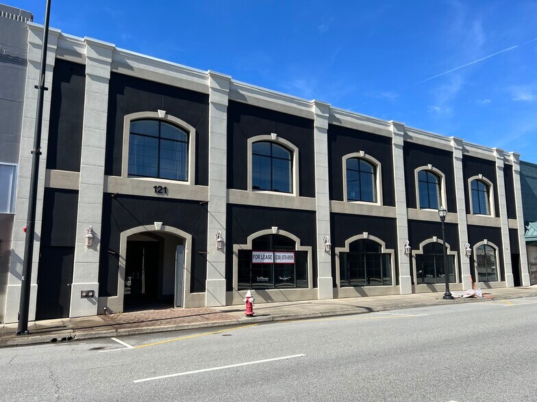 121-123 N Wrenn St, High Point, NC for sale - Building Photo - Image 1 of 1