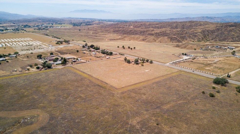 37345 Cherry Valley Blvd, Cherry Valley, CA for sale - Building Photo - Image 1 of 1