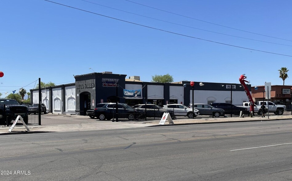 3025 W Van Buren St, Phoenix, AZ for sale - Building Photo - Image 1 of 12