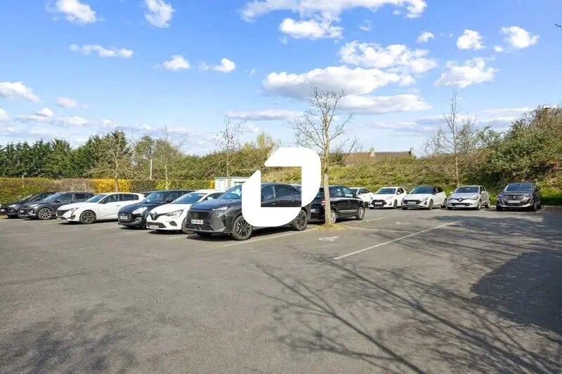 Flex in Morangis for lease - Building Photo - Image 2 of 16