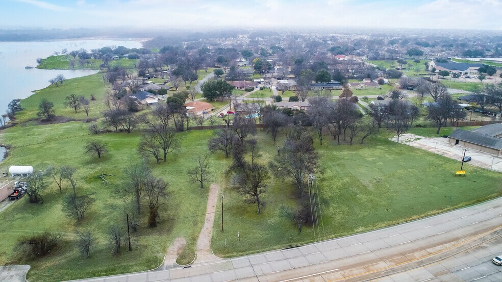 6831 Lakeview Pky, Rowlett, TX 75088