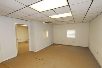 1788 E Poinsett Street Ext, Greer, SC for lease Interior Photo- Image 2 of 6