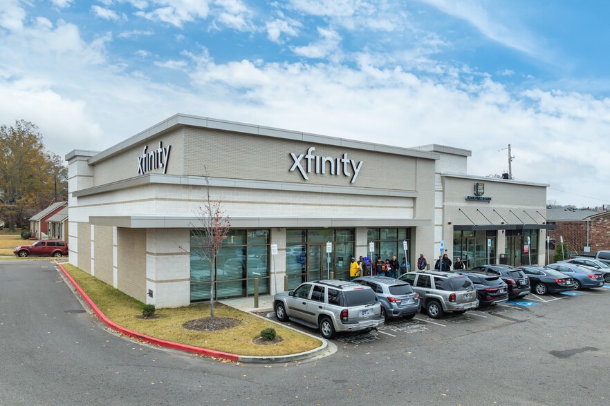 POPLAR CORNER - Retail Space