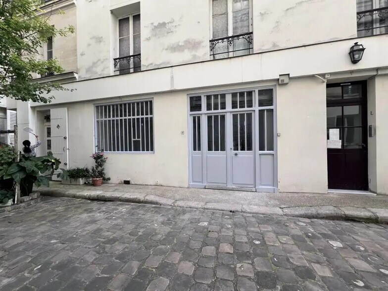 18 Rue Mesnil, Paris for lease - Building Photo - Image 1 of 9