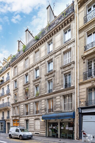 9 Rue Sainte-Anne, Paris for lease - Primary Photo - Image 1 of 3