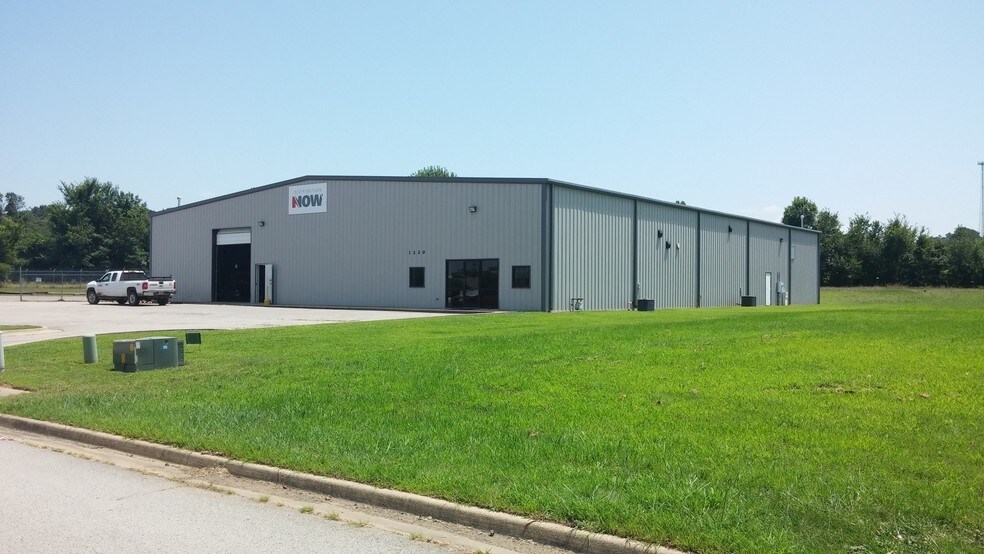 1220 Commerce Ct, Fort Smith, AR for sale - Building Photo - Image 1 of 1