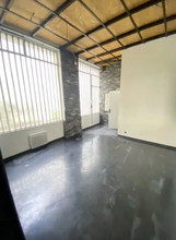 Retail in Paris for lease Interior Photo- Image 2 of 6