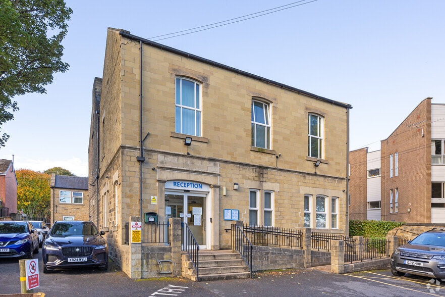 6 Huddersfield Rd, Barnsley for sale - Building Photo - Image 2 of 2