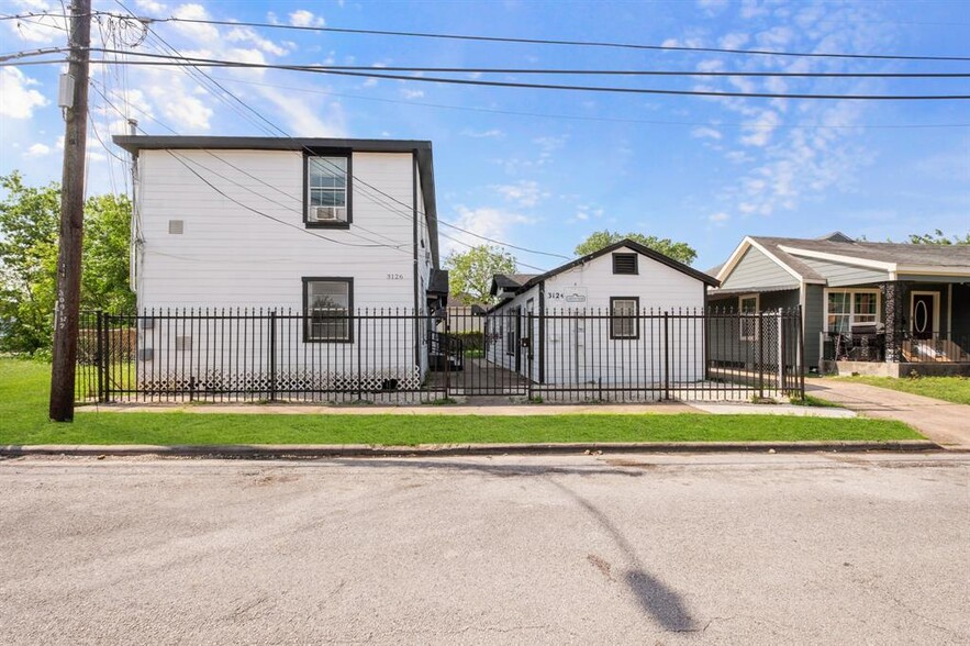 3124-3126 Webster St, Houston, TX for sale - Building Photo - Image 1 of 25