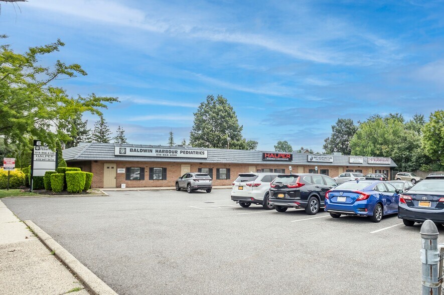 860 Atlantic Ave, Baldwin, NY 11510 Office for Sale