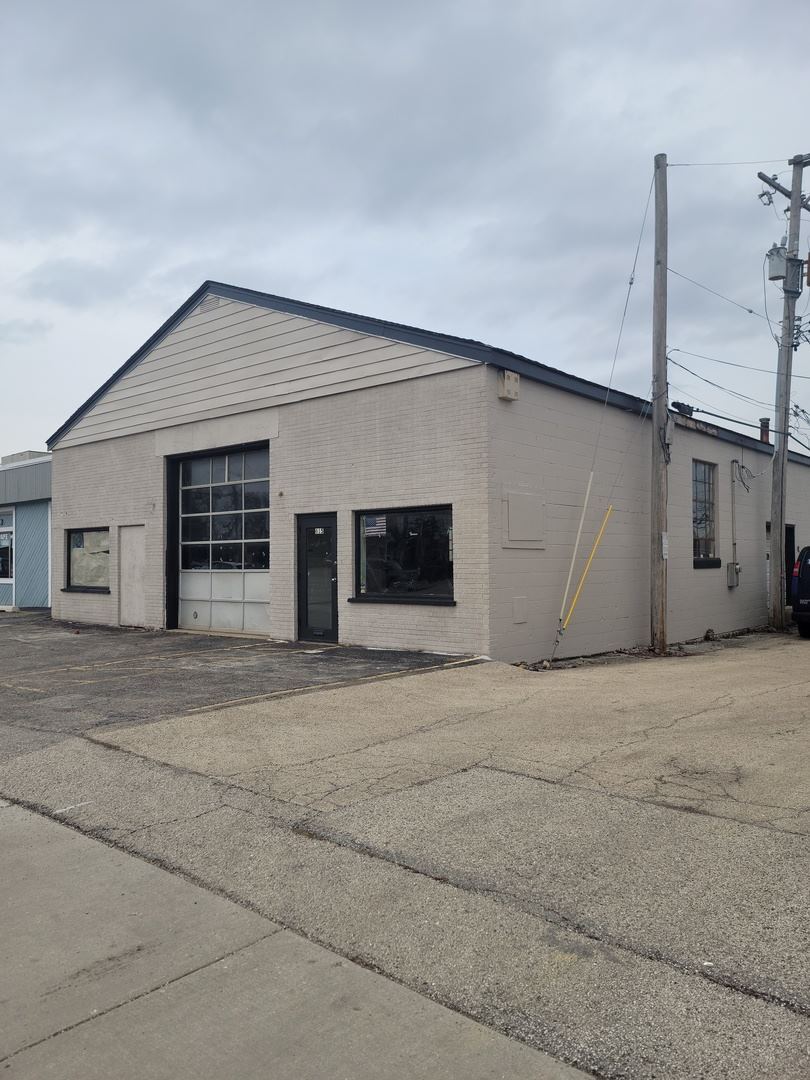 615 N Lake St, Mundelein, IL for sale Building Photo- Image 1 of 30