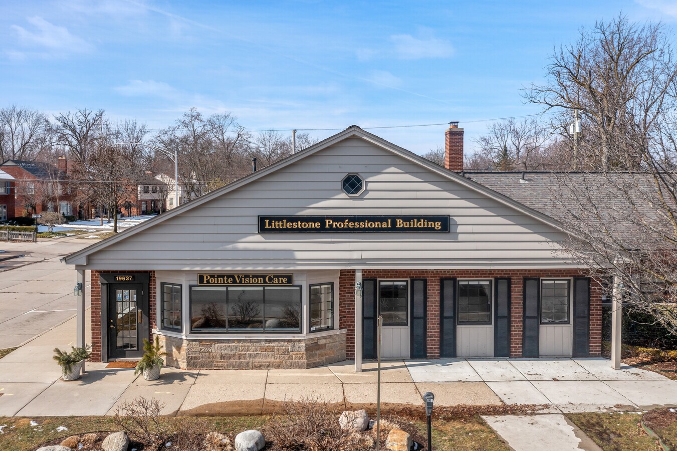 1963519641 Mack Ave, Grosse Pointe, MI 48236