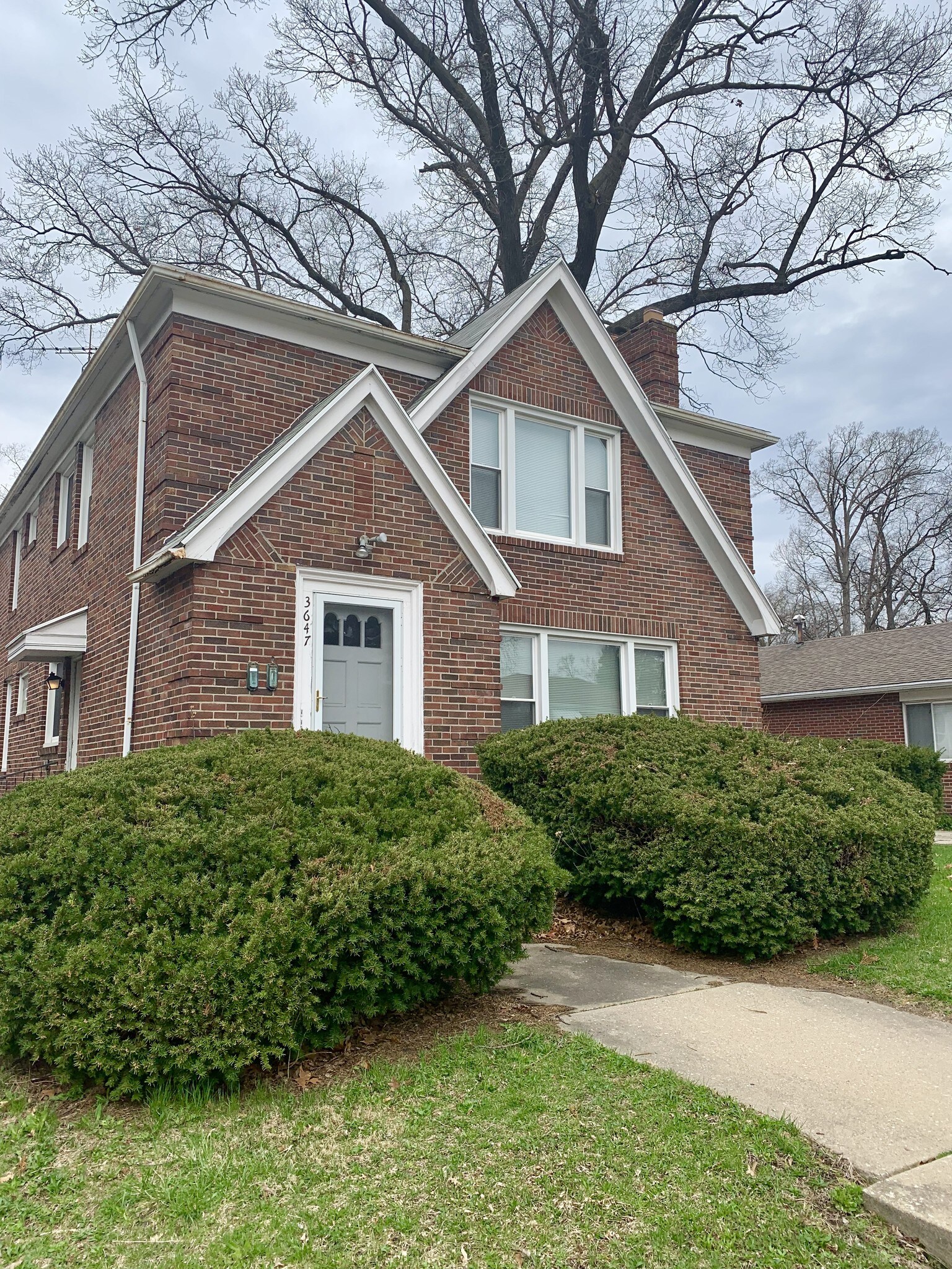 3647 Douglas Rd, Toledo, OH for sale Primary Photo- Image 1 of 1