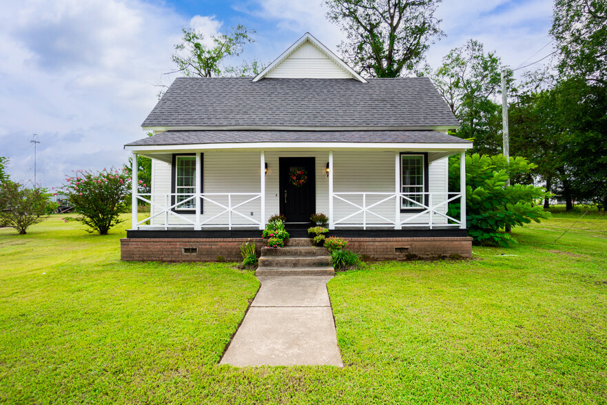 300 N Longview St, Kilgore, TX for sale - Primary Photo - Image 1 of 1