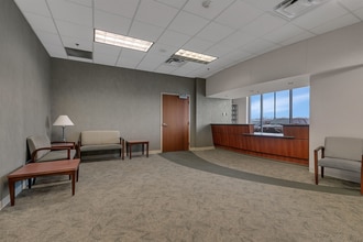 2351 Connecticut Ave S, Sartell, MN for lease Interior Photo- Image 1 of 4
