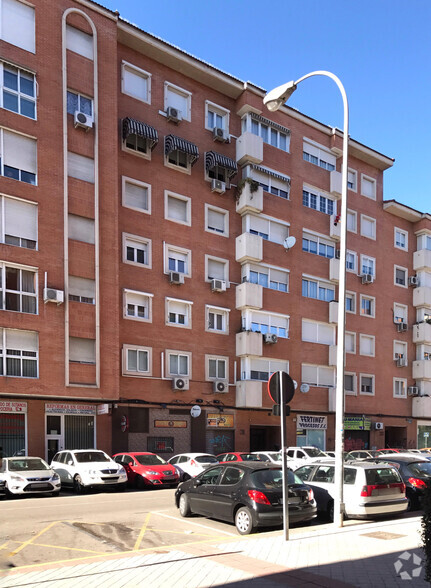 Calle Zamora, 33, Fuenlabrada, Madrid for lease - Primary Photo - Image 1 of 1