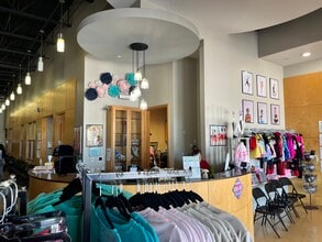 651 N Ih-35, New Braunfels, TX for lease Interior Photo- Image 1 of 6