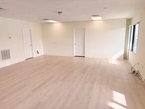 1496 Boston Post Rd, Milford, CT for lease Interior Photo- Image 2 of 5