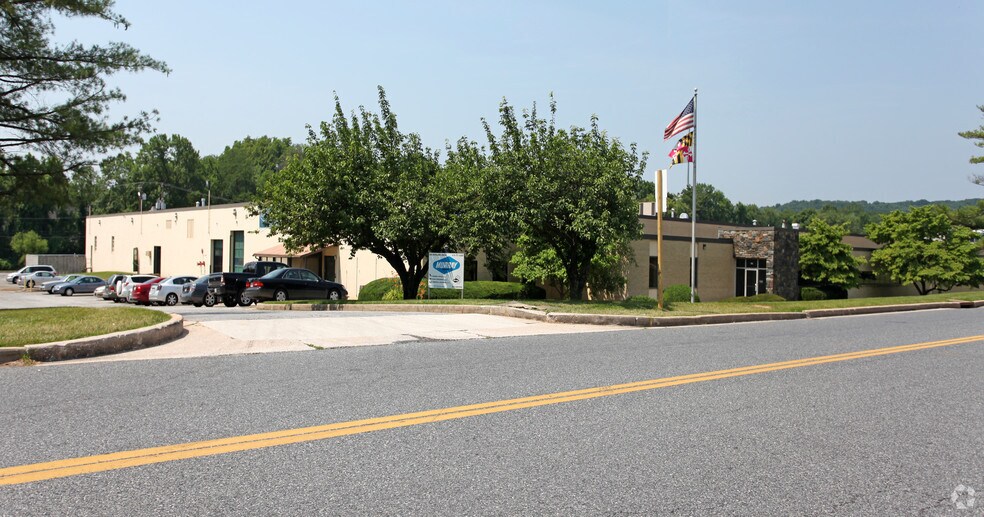 260 Schilling Cir, Hunt Valley, MD for sale - Primary Photo - Image 1 of 1