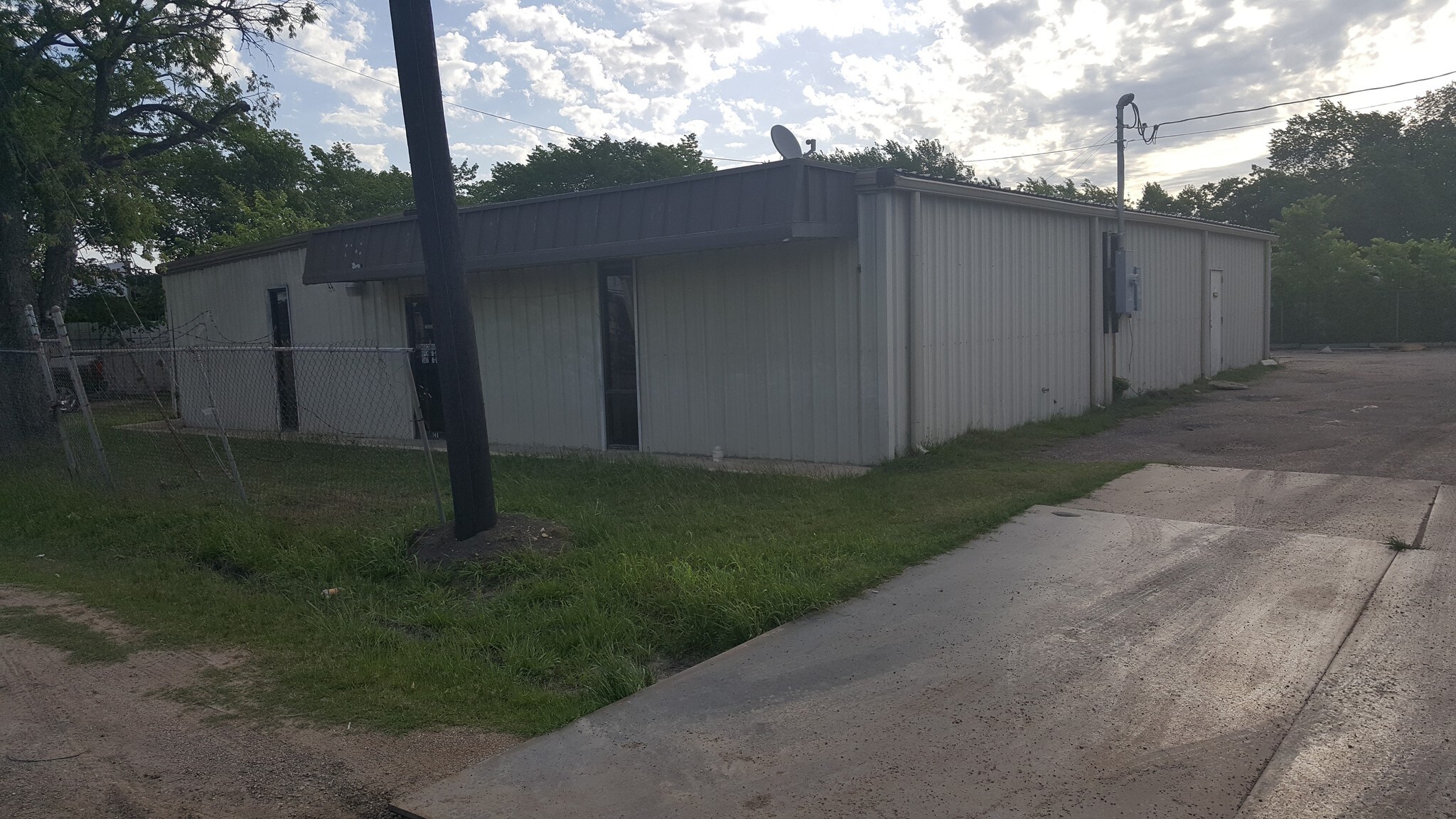 114 SE 19th St, Grand Prairie, TX for sale Other- Image 1 of 1