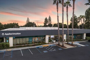 82 Pioneer Way - Automotive Property