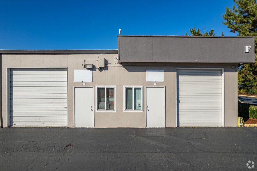 8900 SW Burnham Rd, Tigard, OR for lease - Building Photo - Image 2 of 4