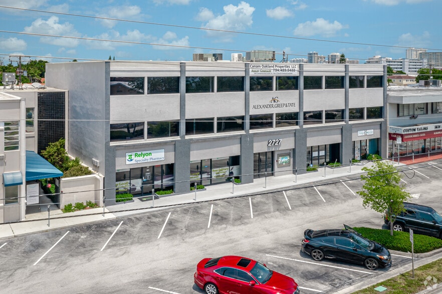 2727 E Oakland Park Blvd, Fort Lauderdale, FL for lease - Building Photo - Image 3 of 11