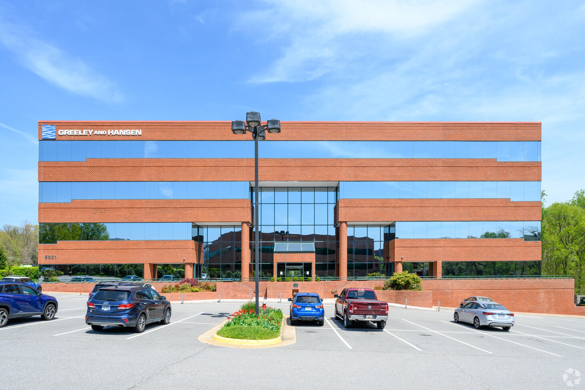 5301 Shawnee Rd, Alexandria, VA for lease Building Photo- Image 1 of 8