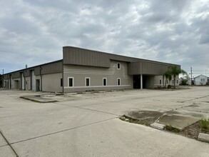 4625-4637 Panorama Ave, Holiday, FL for lease Building Photo- Image 2 of 13