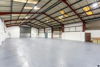 732 London Rd, Grays for lease Interior Photo- Image 2 of 5