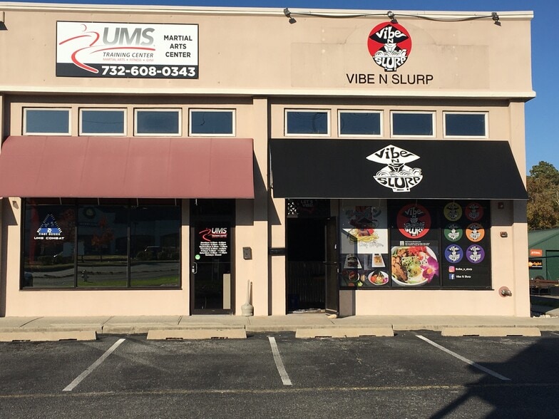 1776 Hooper Ave, Toms River, NJ for lease - Building Photo - Image 2 of 7