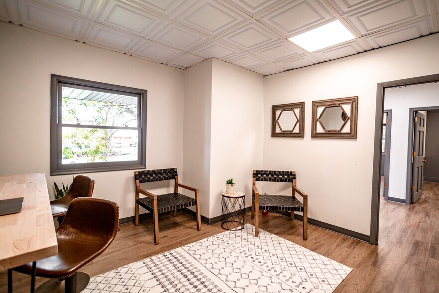 3121 W Saginaw St, Lansing, MI for sale - Building Photo - Image 1 of 1