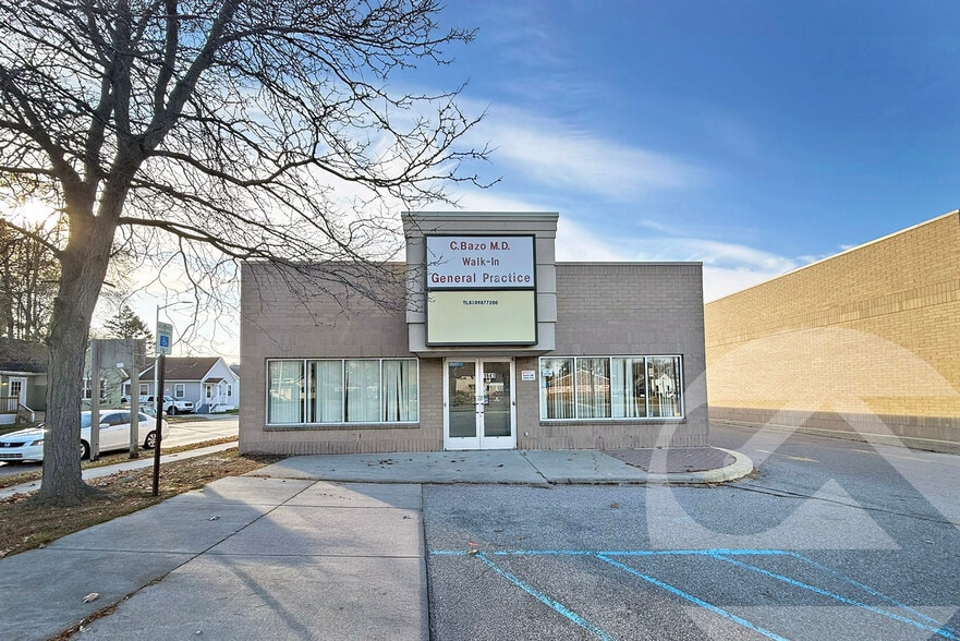 1641 10th St, Port Huron, MI for lease - Primary Photo - Image 1 of 1
