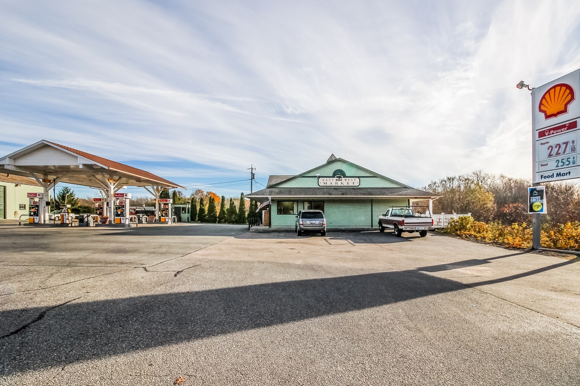 5680-5682 Post Rd, Charlestown, RI for sale Primary Photo- Image 1 of 1