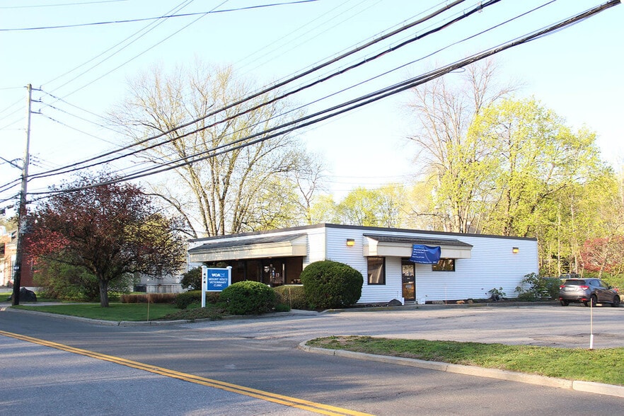 474 LEXINGTON AVE, Mount Kisco, NY for sale - Primary Photo - Image 1 of 2