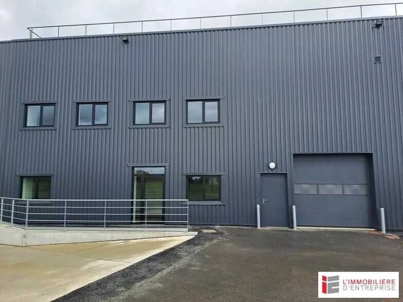 Office in Bédée for lease - Building Photo - Image 2 of 9