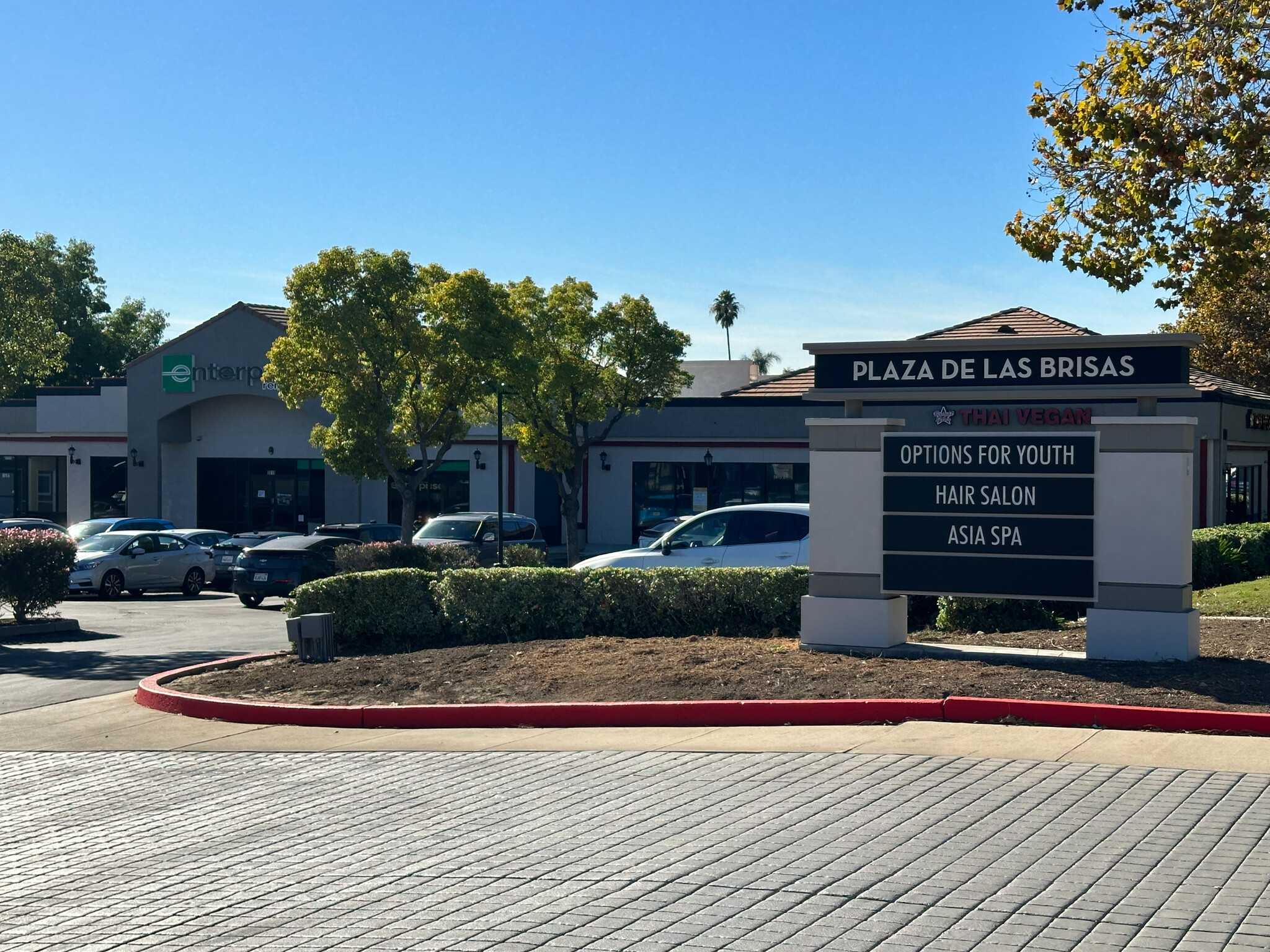 9819-9889 Foothill Blvd, Rancho Cucamonga, CA for lease Building Photo- Image 1 of 11