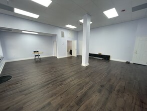 1138-1140 W Hollins St, Baltimore, MD for lease Interior Photo- Image 2 of 2