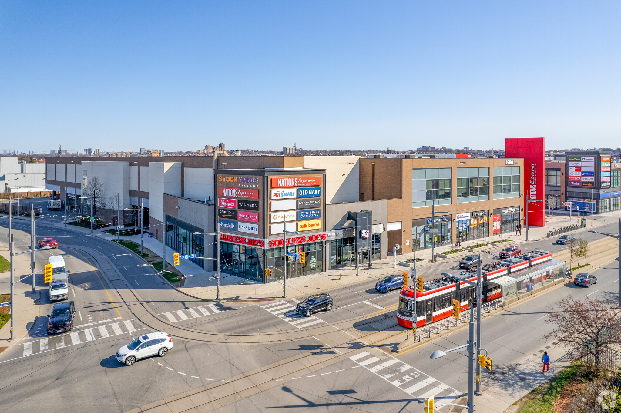 2100 Saint Clair Ave, Toronto, ON for lease Building Photo- Image 1 of 18