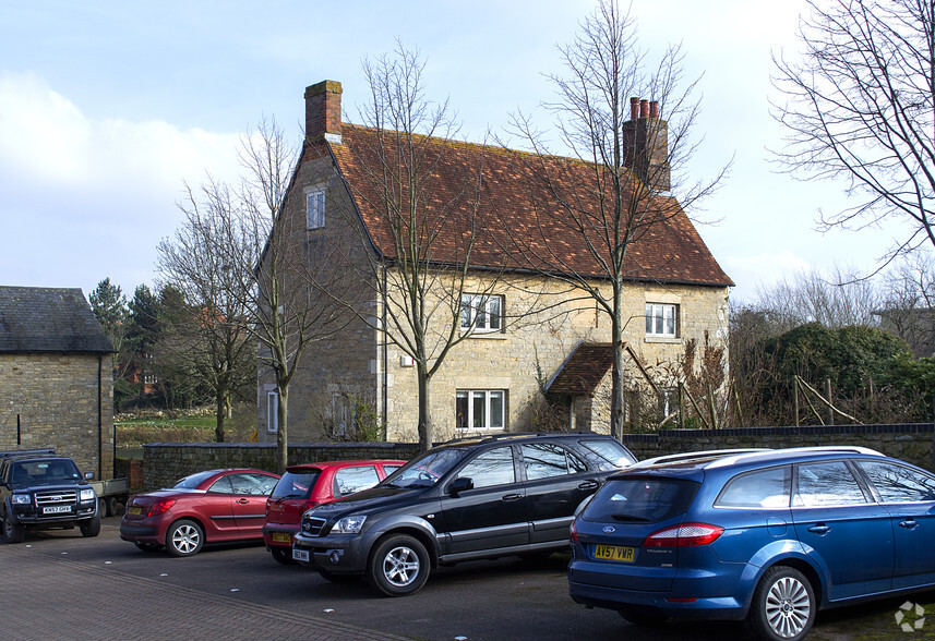 Stratford Rd, Milton Keynes for sale - Building Photo - Image 1 of 1