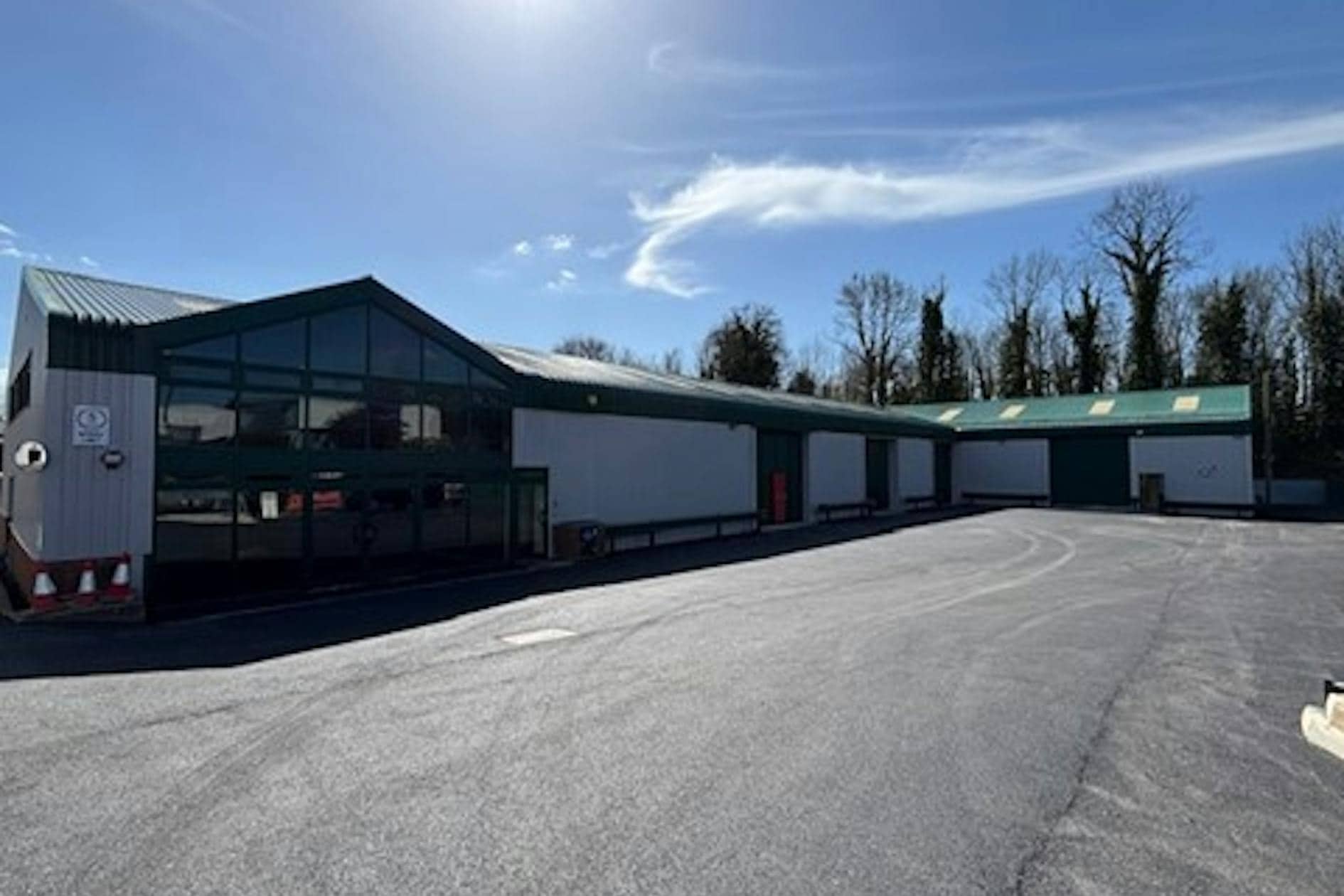 London Rd, Kings Worthy for sale Building Photo- Image 1 of 1