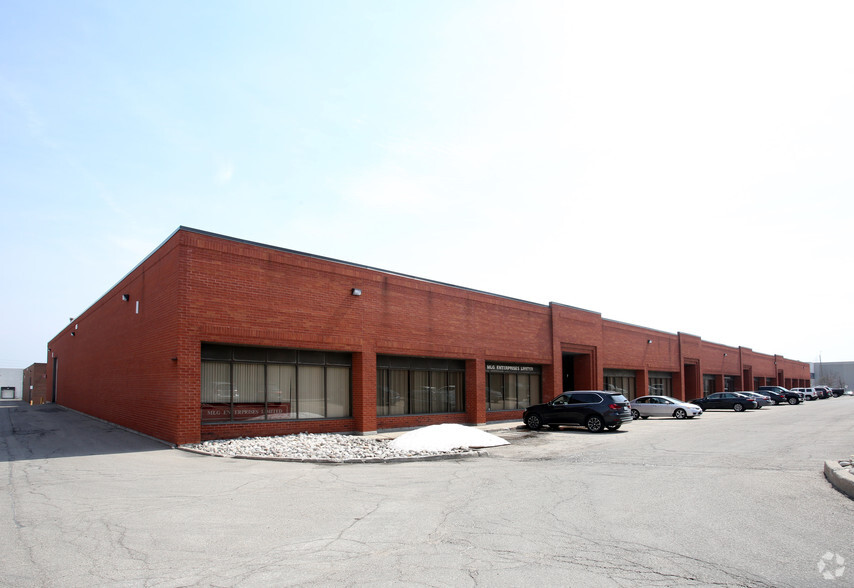 425 Admiral Blvd, Mississauga, ON for lease - Building Photo - Image 2 of 4