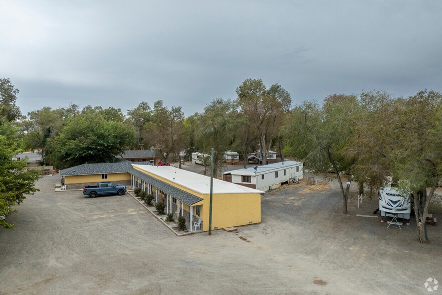 205 Cornell Ave, Lovelock, NV for sale - Building Photo - Image 3 of 7