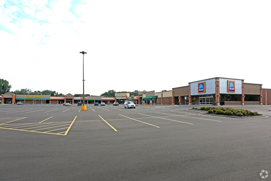 2537-2577 County Road 10 NE, Mounds View, MN for sale - Building Photo - Image 2 of 11