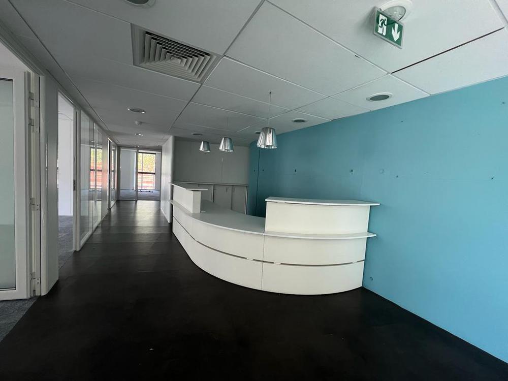 Office in Rueil-Malmaison for lease Lobby- Image 1 of 5