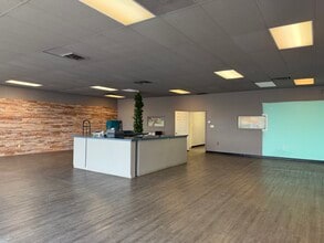 5716-5760 Stage Rd, Bartlett, TN for lease Interior Photo- Image 1 of 12