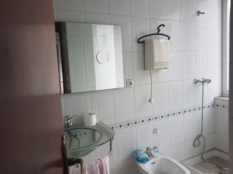 Office in SEVILLA for lease - Building Photo - Image 2 of 10