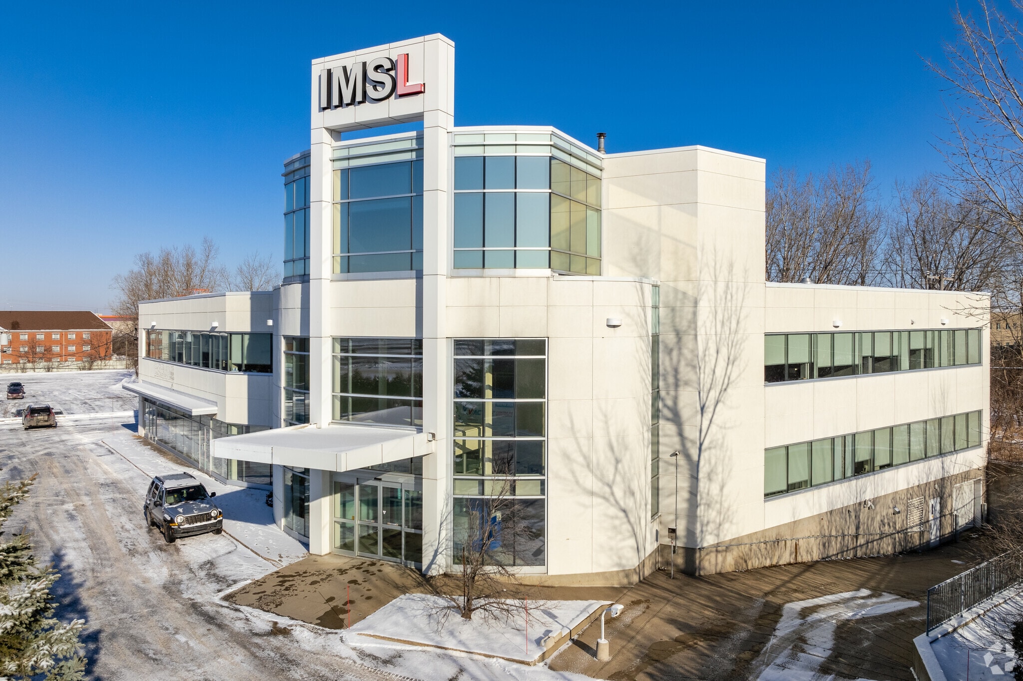 1875 Rue Maurice-Gauvin, Laval, QC for lease Primary Photo- Image 1 of 4