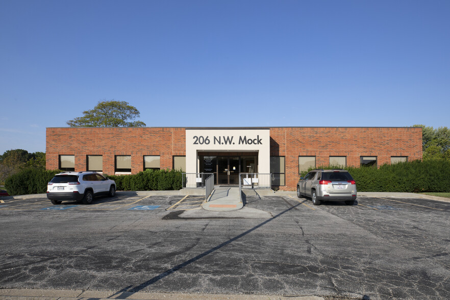 206 NW Mock Ave, Blue Springs, MO for lease - Building Photo - Image 1 of 1