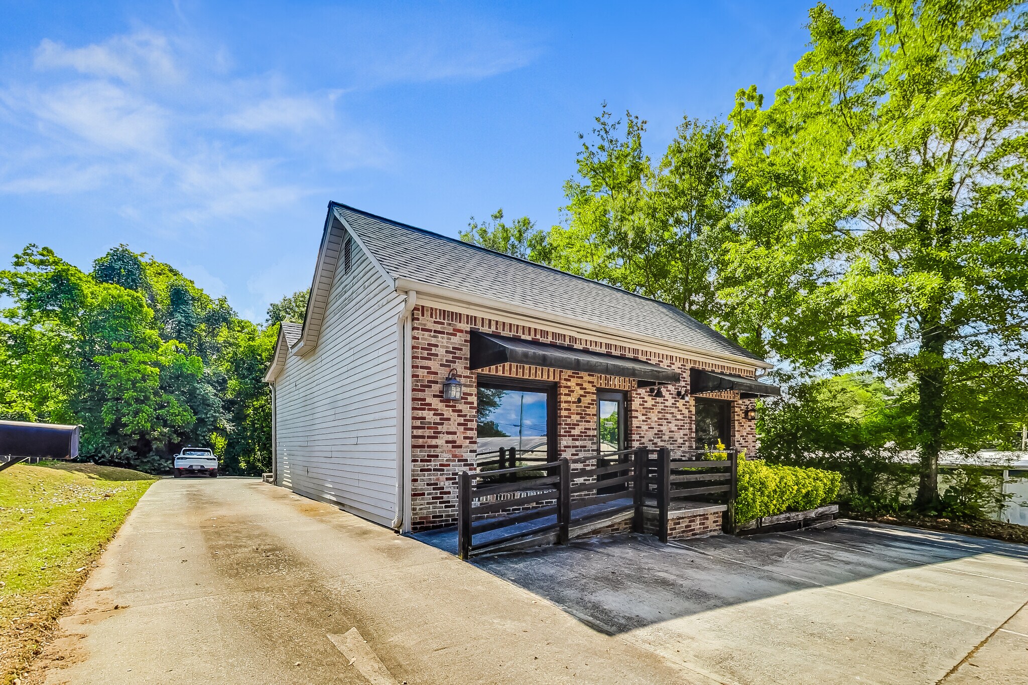 103 Broad St, Dacula, GA for sale Building Photo- Image 1 of 1